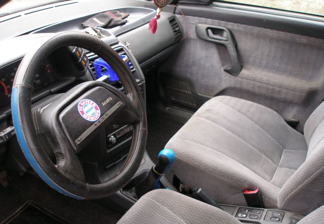 Lada 2120 Надежда 2004 