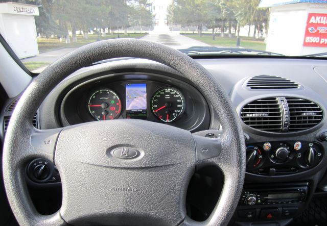 Lada Kalina 2012 