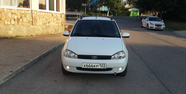 Lada Kalina 2012 