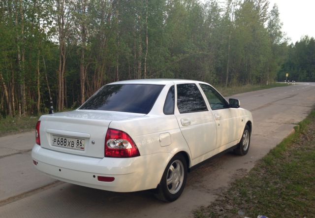 Lada Priora 2011 