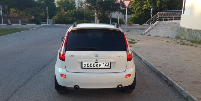 Lada Kalina 2012 